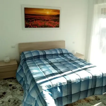 Station Apartment